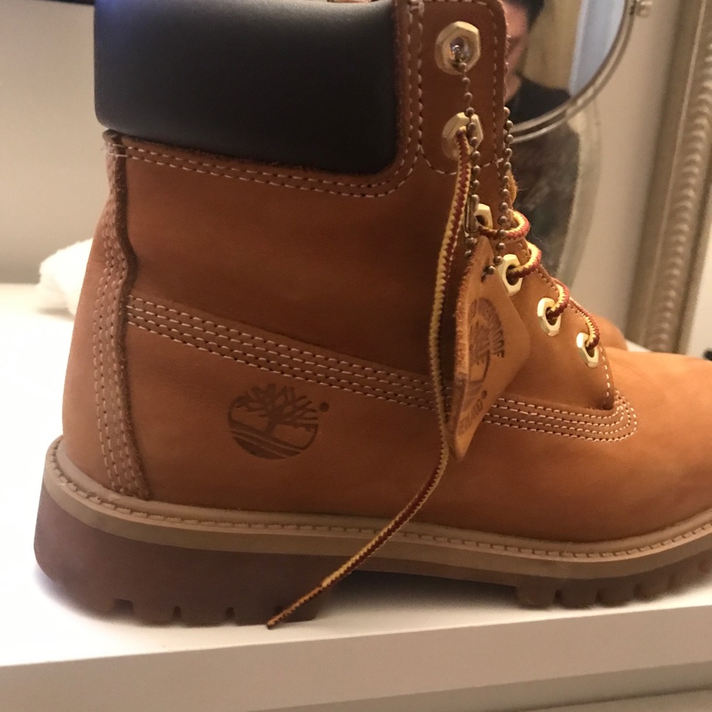 Timberlands - Picture 5 of 5